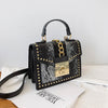 Bolsas de luxo bolsas femininas designer rebite crossbody sacos para as mulheres 2019 moda pequena bolsa mensageiro ombro senhoras saco mão vermelho
